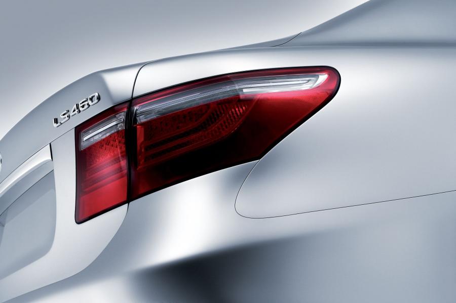  Lexus LS460 2006 года  (фото 99 из 200)